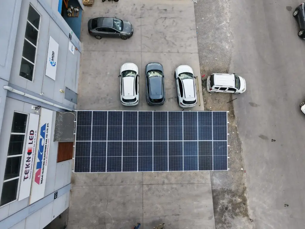 4 ARAÇLIK GES ENTEGRELİ CARPORT SİSTEMİ  